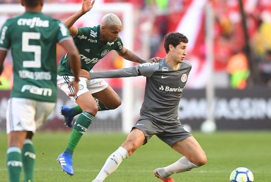 Internacional e Palmeiras empatam em 0 a 0; resultado deixa o Inter na vice-liderança