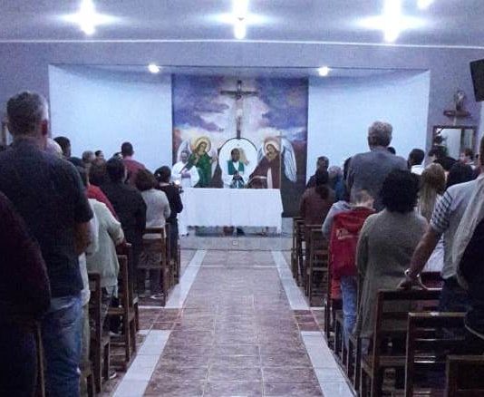 “Missa nos bairros” reuniu fiéis do Jardim Primavera
