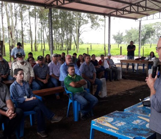 Prefeito Ricardo Fávaro abriu na manhã de hoje o “Dia de Campo do Projeto Top 10 – Leite”