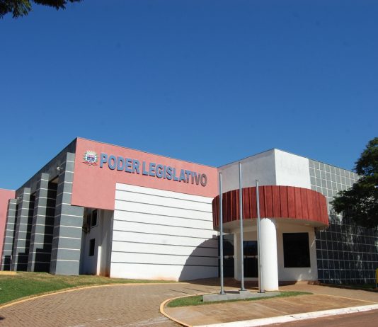 Vereadores de Itaquiraí cobram explicações da Energisa sobre o aumento abusivo da energia elétrica