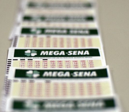 Ninguém acerta a Mega-Sena e prêmio acumula em R$ 37 milhões