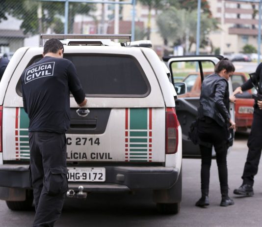 Polícia combate exploração sexual contra crianças na internet
