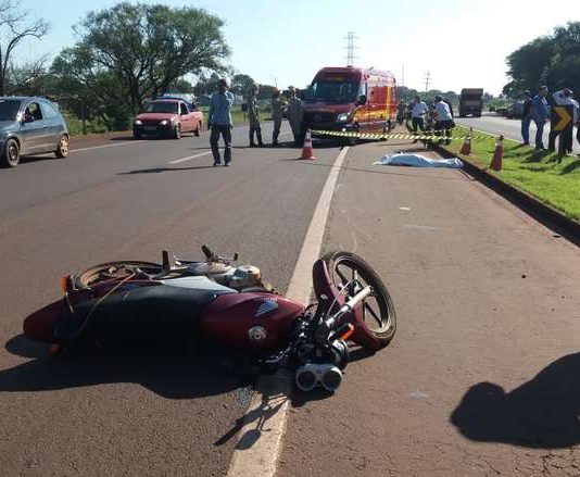 Acidente entre carro e moto deixa homem morto em Dourados, na BR-163