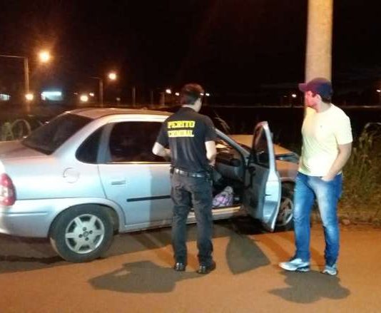 Professora de Educação Física morre após colidir carro contra poste em Dourados