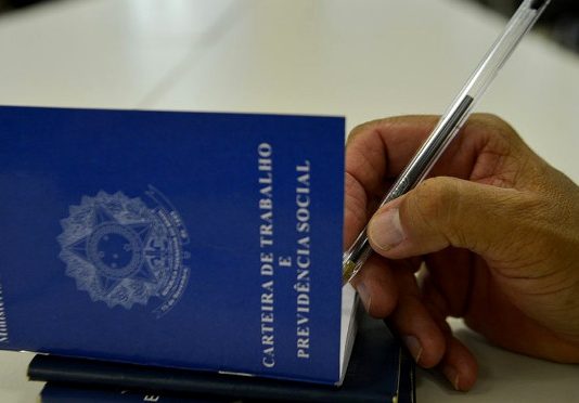 Feirão da Empregabilidade da Funtrab oferece 154 vagas; salários chegam a até R$ 8 mil