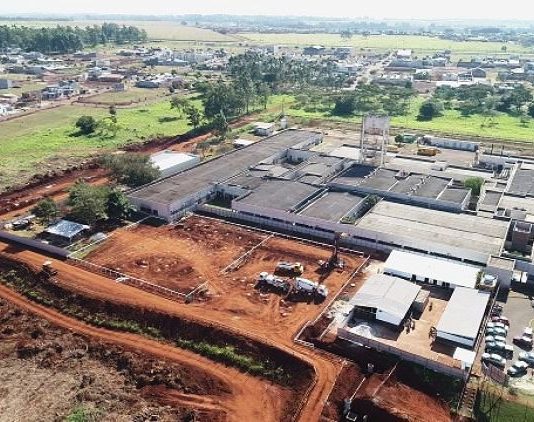 Mandetta garante a Geraldo Resende que não faltará recursos para obras de hospitais em Dourados