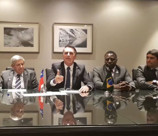 Trump sinaliza que vai facilitar visto para brasileiros, diz Bolsonaro