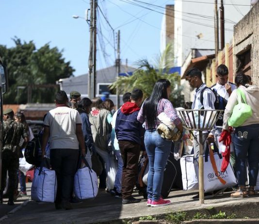 Mais de 200 venezuelanos deixam Boa Vista amanhã rumo a 14 cidades do Brasil