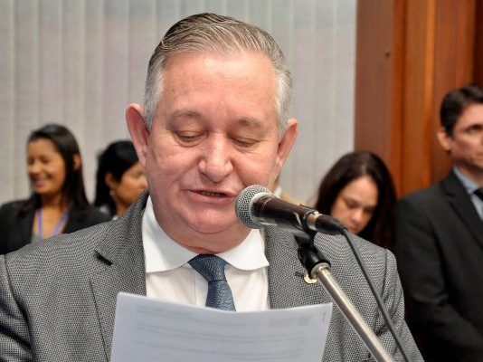 Antônio Vaz comenta PL que autoriza aulas de artes marciais nas escolas de MS