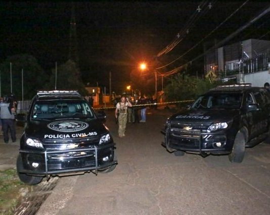 Filho de PM é assassinado com tiros de fuzil, mas alvo de pistoleiros era o pai
