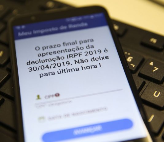 Contribuintes têm até hoje para entregar Imposto de Renda