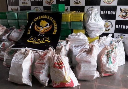 Caminhão com quase 2 ton de droga que seguia para Goiás foi apreendido pelo DOF na região de Dourados