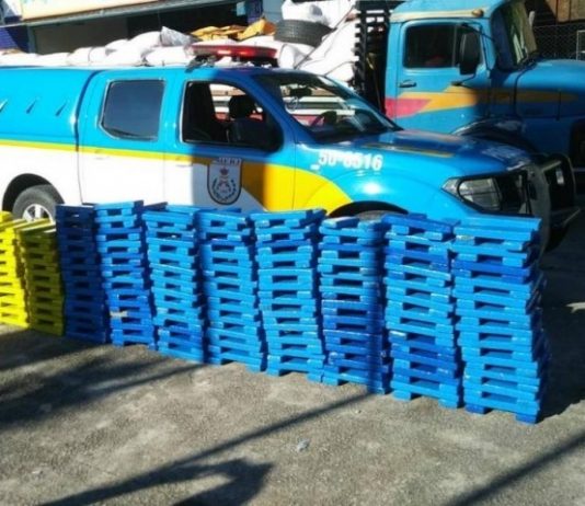 PM apreende 500kg de maconha que saiu de MS para o RJ