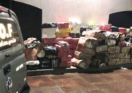 DOF apreende Motorhome carregado com mais de 4 ton de maconha, em Caarapó