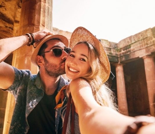 100 legendas para fotos com namorado que vão te fazer suspirar de amor