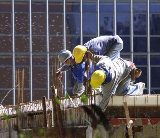 Confiança do empresário da construção civil sobe 2,6 pontos em julho