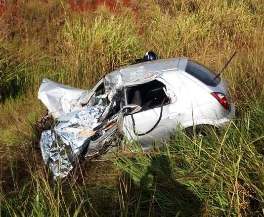 Mais um acidente com morte. Desta vez, na BR-463 entre carreta bitrem e Celta