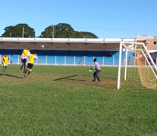 Começa a formação da nova Seleção de Itaquiraí; prefeito Ricardo acompanha treino