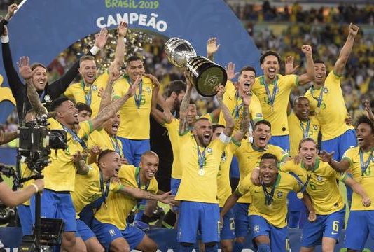 É campeão! Com um a menos no 2º tempo, Brasil vence Peru e conquista sua nona Copa América