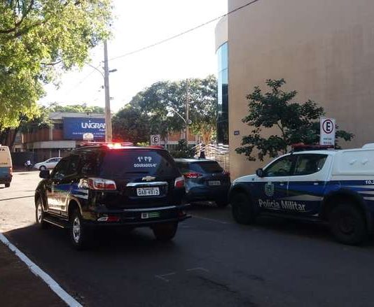 Justiça mantém prisão de policial que matou homem durante briga no cinema, em Dourados