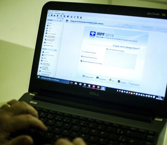 Receita Federal abre amanhã consulta a lote de restituição do IR