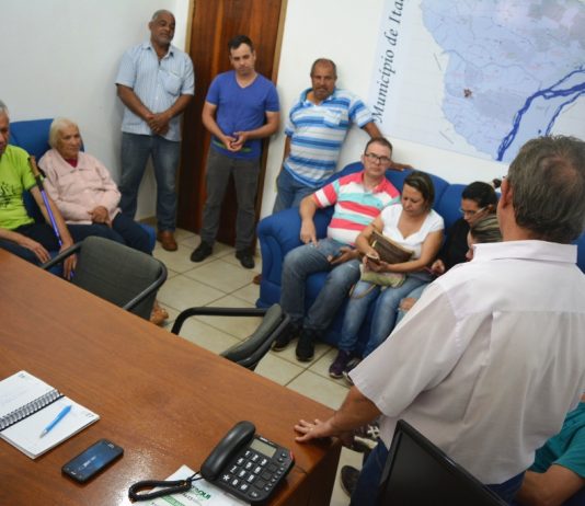 Itaquiraí: moradores reivindicam na Prefeitura a pavimentação de ruas do Jardim Paraíso