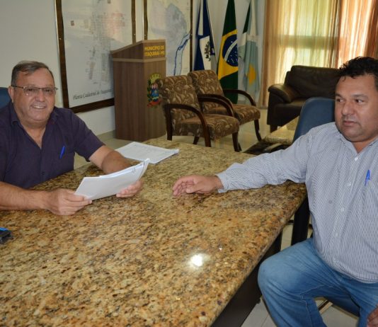 Prefeito Ricardo paga amanhã, dia 25 a metade do 13º salário dos servidores municipais