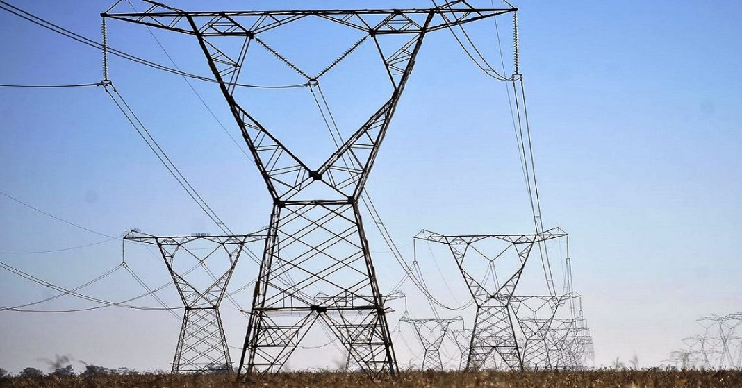 Linhas de transmissão de energia, energia elétrica