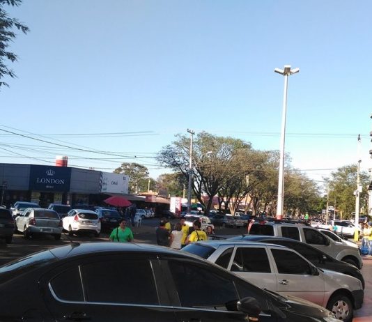 Cota livre de impostos para compras no Paraguai sobe de 300 para 500 dólares