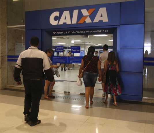 Nascidos em abril e maio podem sacar FGTS a partir de hoje