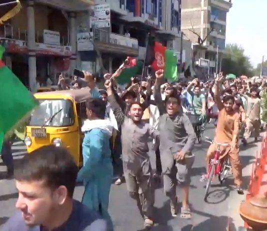 Várias pessoas são mortas no Afeganistão em protestos contra Talibã