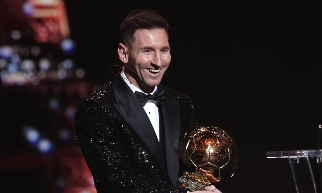 2021-11-29t211714z_1_lynxmpehas15g_rtroptp_4_soccer-ballon