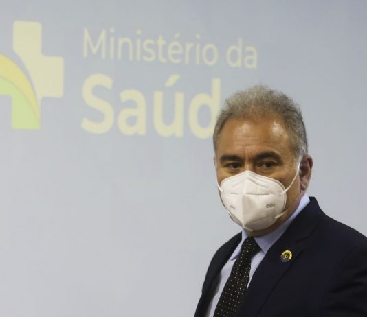 Isolamento de assintomáticos com covid pode ser reduzido para 5 dias