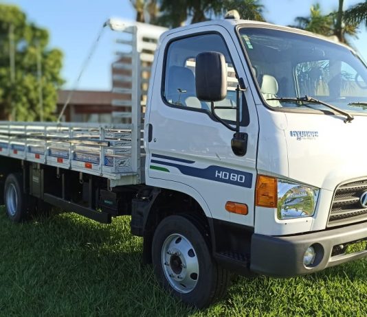 Governo de Japorã adquire dois novos caminhões para apoiar os agricultores