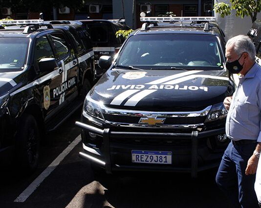 Governador entrega novas viaturas e fuzis para as forças de segurança de MS