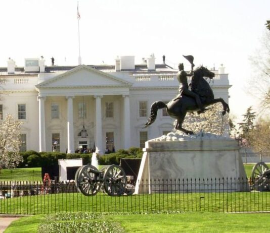 EUA impõem sanções a mais oligarcas russos por invasão à Ucrânia