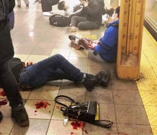 Ataque a tiros no Metrô de Nova York deixa ao menos 13 feridos