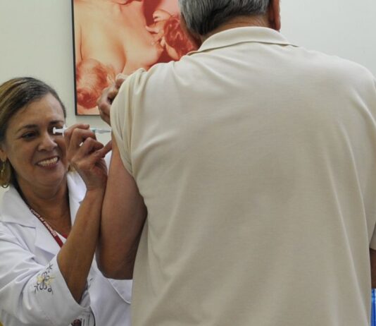 Vacinação contra a gripe começa hoje em todo o país