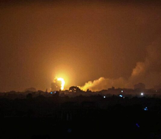 Tensão aumenta após disparo de foguete na direção de Israel e ataques contra Gaza