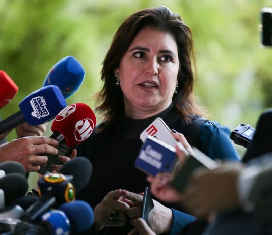 Simone Tebet já gastou R$ 345,6 mil em mensagens pelo Facebook, só em 2022