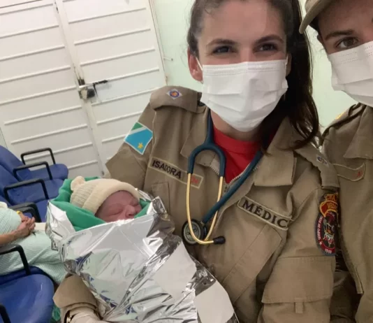 Mulher dá à luz na sala de casa em Campo Grande: ‘rápido e emocionante’, descreve socorrista