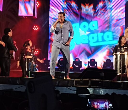 Banda Raça Negra deu show na abertura da festa dos 42 anos de Itaquiraí