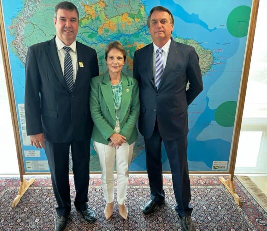 Eduardo Riedel é o candidato de Bolsonaro em MS