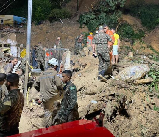 TRAGÉDIA: Governo de Pernambuco atualiza para 56 número de mortos no estado