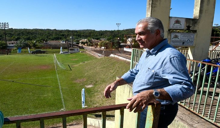 Reinaldo-Azambuja-vistoria-Poliesportivo-do-Estudante-Camapuã-que-será-reformado-foto-Bruno-Rezende-768x425-730x425