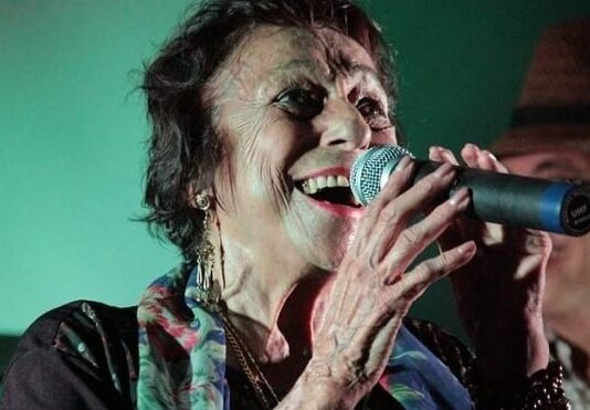 Luto: Aos 85 anos morre a cantora Delinha Foto: Internet