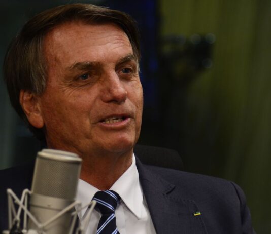 Lula não irá ao debate do SBT, e emissora entrevistará Bolsonaro