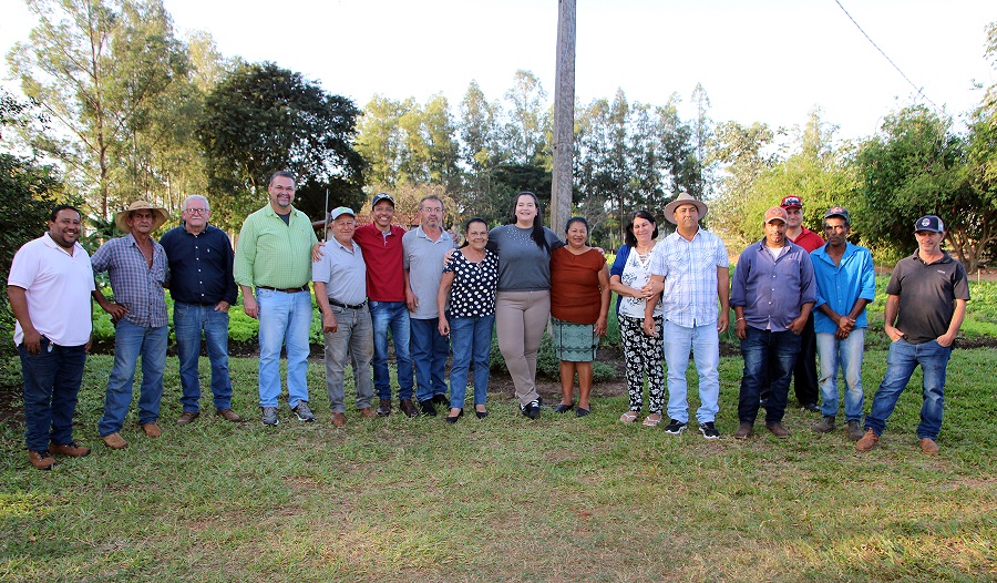 20.07.22 Agricultores agradecem Prefeitura de Naviraí por cascalhar estradas do Cinturão Verde (3)