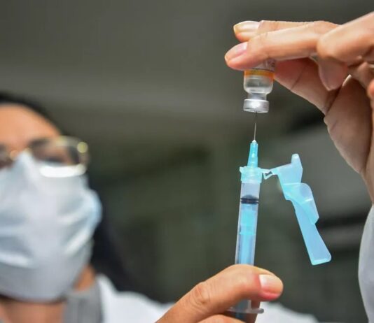 Secretaria de Saúde de MS autoriza 4ª dose contra covid para pessoas com mais de 35 anos