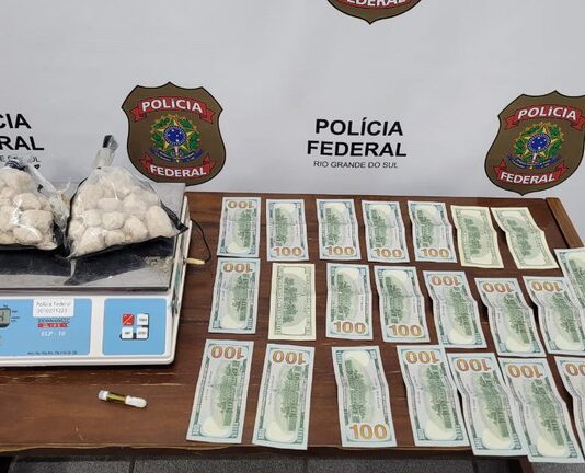 Polícia Federal prende mulher em flagrante por tráfico transnacional de drogas